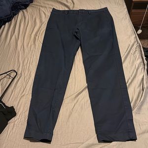Banana republic men’s core temp chino